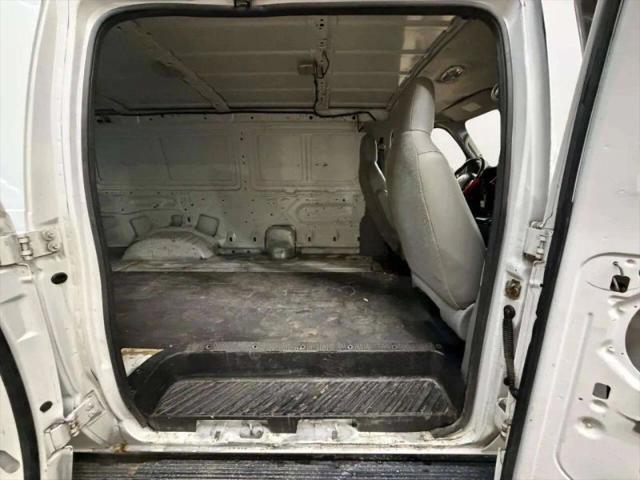 2010 Ford E-350 Super Duty Base