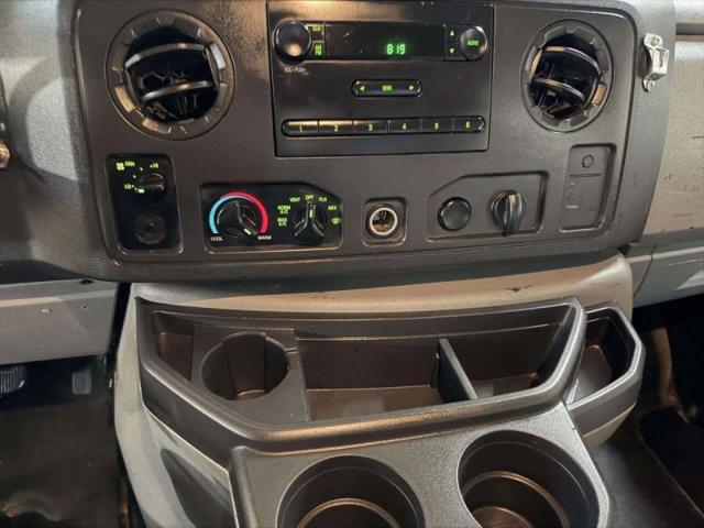 2010 Ford E-350 Super Duty Base