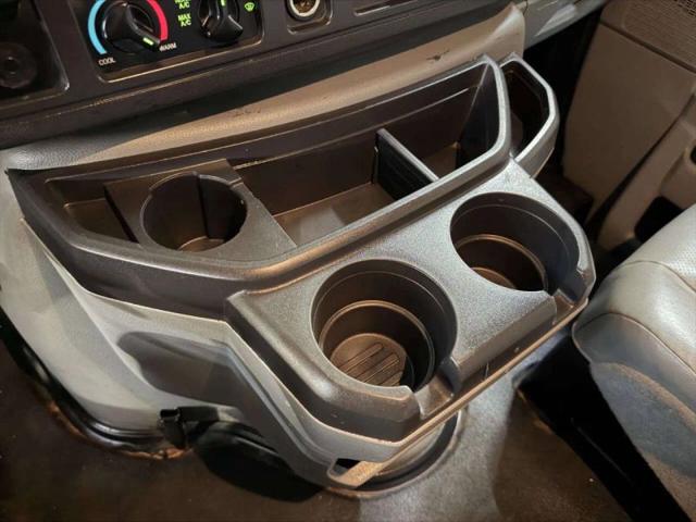 2010 Ford E-350 Super Duty Base