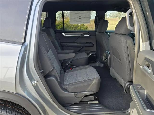 2026 GMC Acadia Elevation AWD
