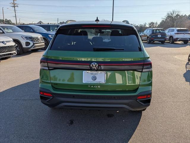 2026 Volkswagen Taos SE Black
