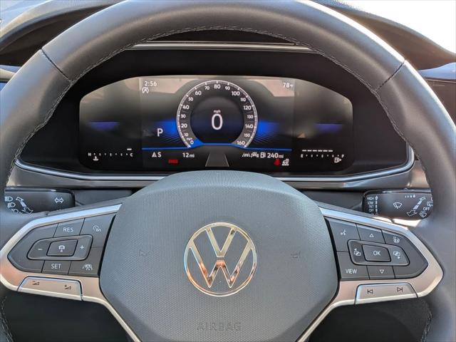 2026 Volkswagen Taos SE Black