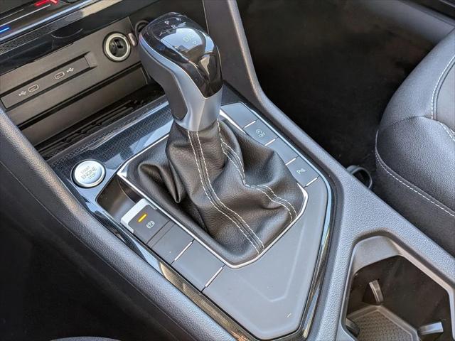 2026 Volkswagen Taos SE Black