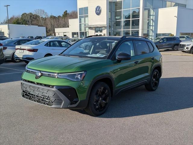 2026 Volkswagen Taos SE Black