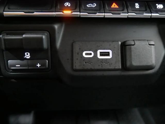2021 Chevrolet Silverado 1500 4WD Crew Cab Standard Bed RST