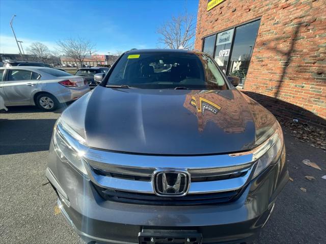 2021 Honda Pilot AWD Touring 8 Passenger