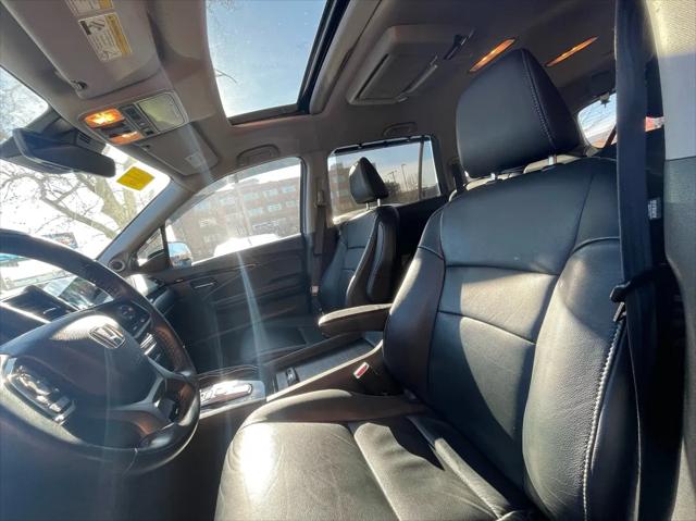 2021 Honda Pilot AWD Touring 8 Passenger