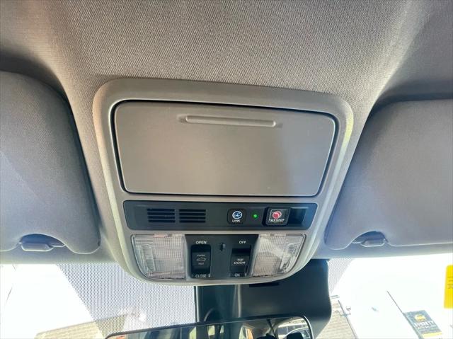 2021 Honda Pilot AWD Touring 8 Passenger