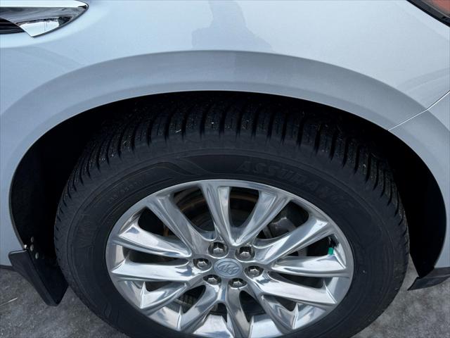 2018 Buick Enclave Essence 2018 Buick Enclave Essence