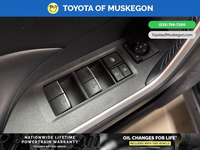2025 Toyota RAV4 Hybrid XLE