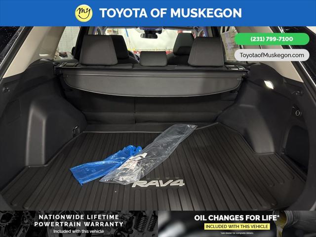 2025 Toyota RAV4 Hybrid XLE