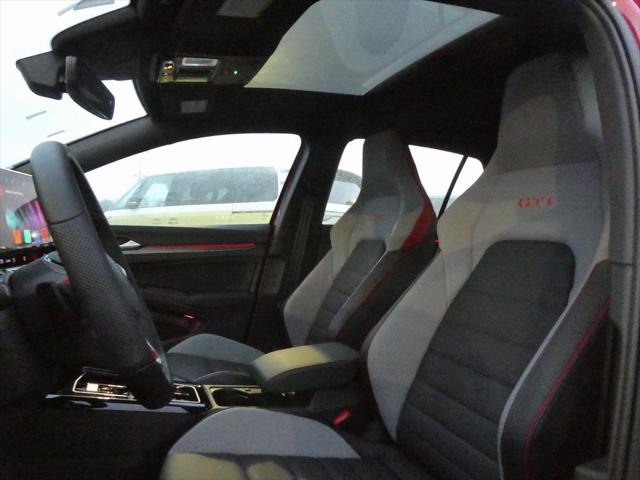2026 Volkswagen Golf GTI SE