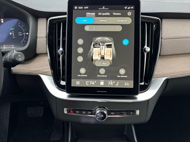 2026 Volvo XC90 Plug-In Hybrid T8 Ultra 7-Seater