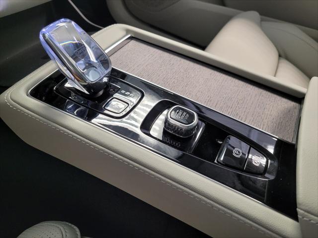 2026 Volvo XC90 B6 Ultra 7-Seater