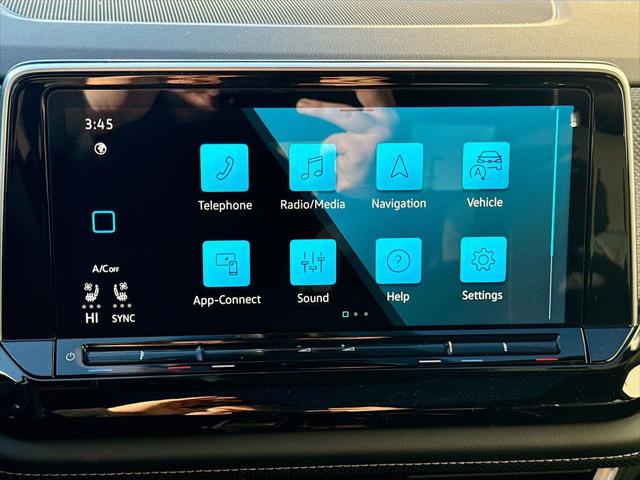 2026 Volkswagen Atlas Cross Sport SEL Premium R-Line