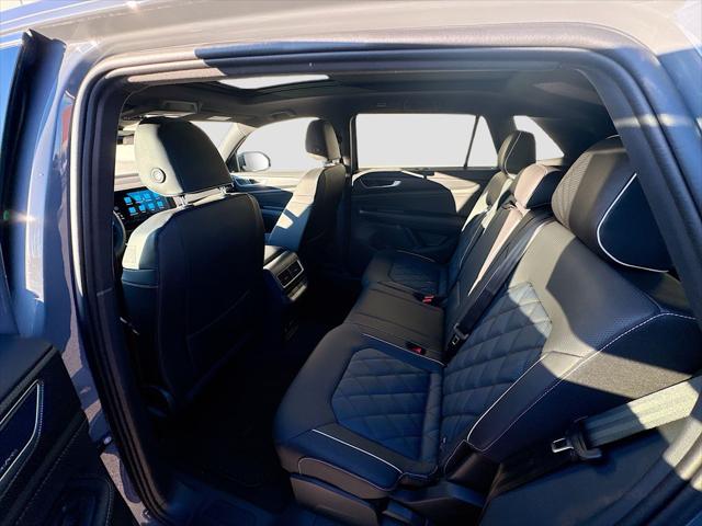 2026 Volkswagen Atlas Cross Sport SEL Premium R-Line