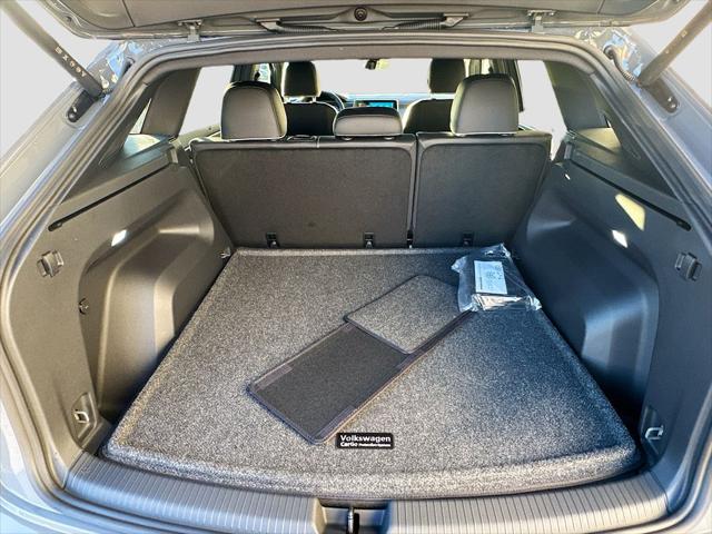 2026 Volkswagen Atlas Cross Sport SEL Premium R-Line