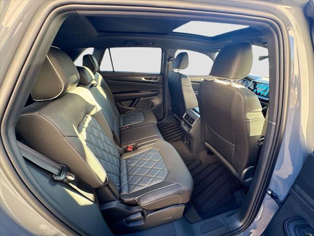 2026 Volkswagen Atlas Cross Sport SEL Premium R-Line