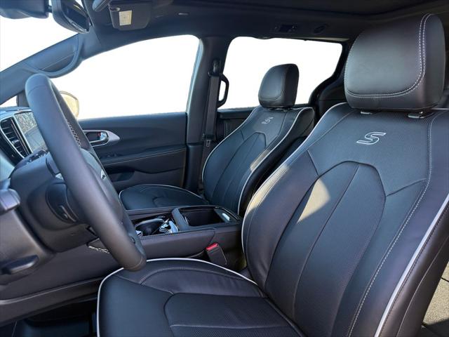 2026 Chrysler Pacifica Limited AWD