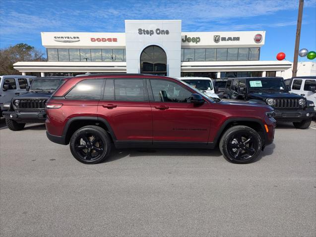 2025 Jeep Grand Cherokee Altitude 4x2
