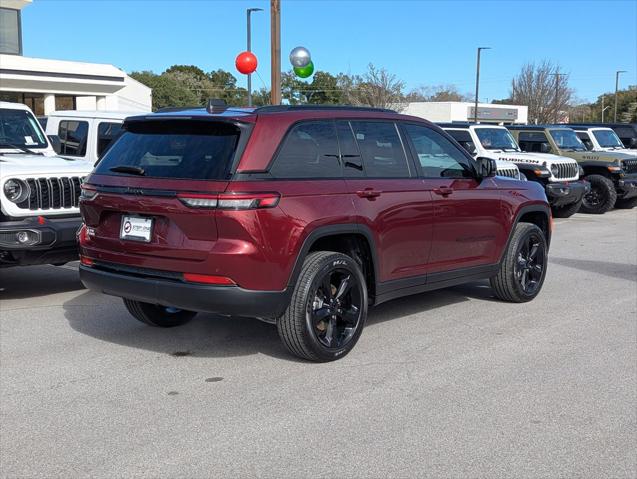 2025 Jeep Grand Cherokee Altitude 4x2