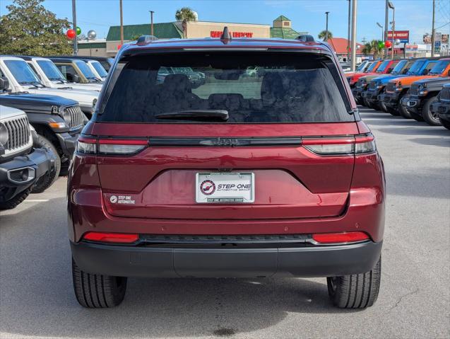 2025 Jeep Grand Cherokee Altitude 4x2