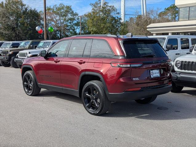 2025 Jeep Grand Cherokee Altitude 4x2