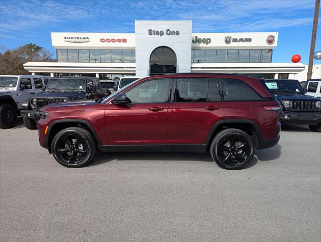 2025 Jeep Grand Cherokee Altitude 4x2