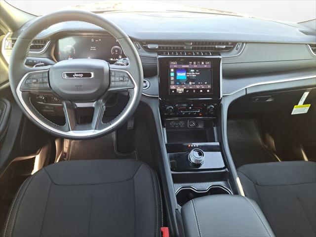2025 Jeep Grand Cherokee Laredo X 4x2