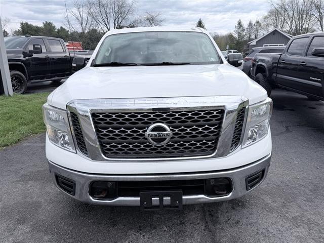 2018 Nissan Titan SV