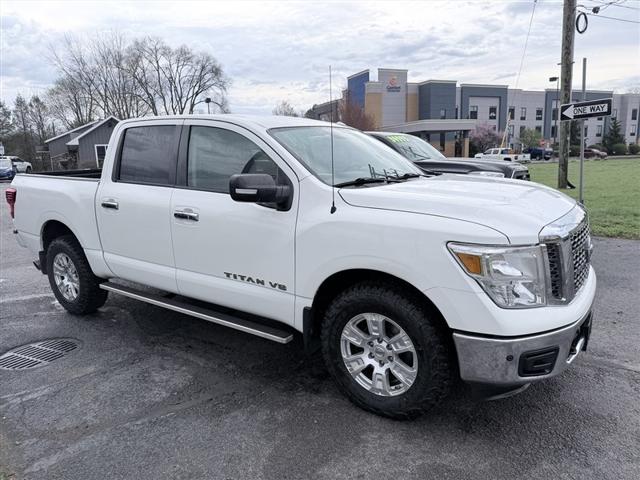 2018 Nissan Titan SV