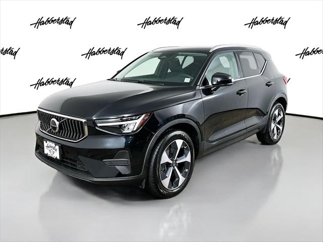 2024 Volvo XC40 B5 Core Bright Theme