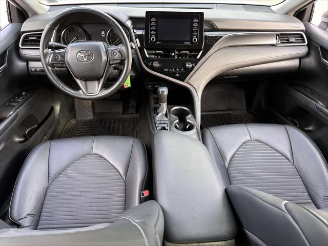 2023 Toyota Camry SE AWD [16]