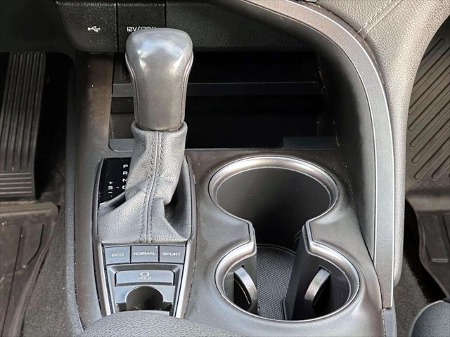2023 Toyota Camry SE AWD [19]