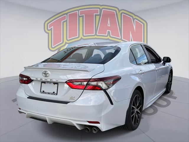 2023 Toyota Camry SE AWD [3]