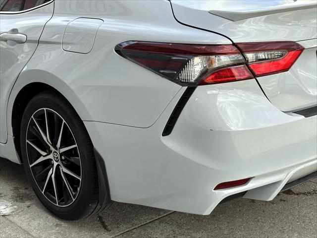 2023 Toyota Camry SE AWD [8]