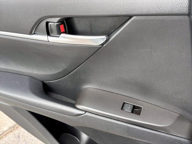 2023 Toyota Camry SE AWD [20]