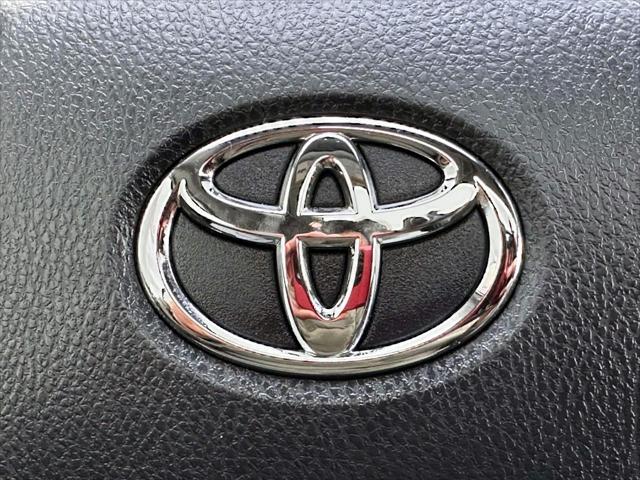 2023 Toyota Camry SE AWD [23]