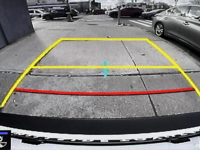 2023 Toyota Camry SE AWD [25]