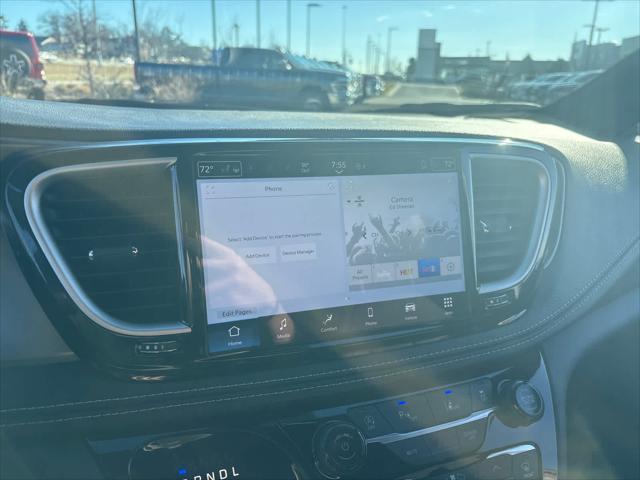 2026 Chrysler Pacifica Select AWD