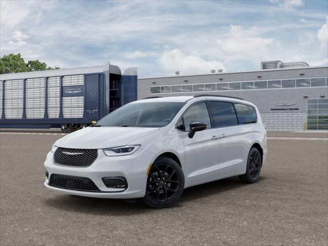 2026 Chrysler Pacifica Select for sale in Farmington Hills, MI