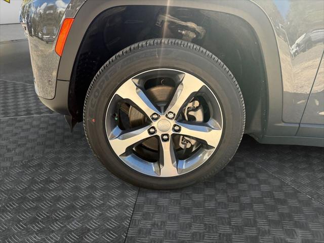 2026 Jeep Grand Cherokee Limited 4x2