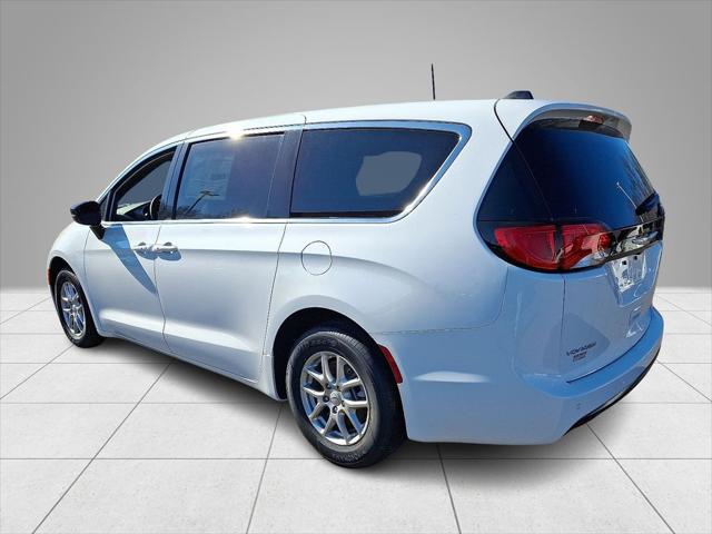 2026 Chrysler Voyager LX