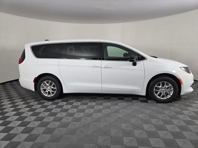 2026 Chrysler Voyager VOYAGER LX