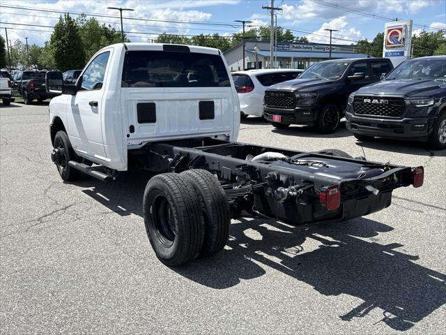 2026 RAM 3500 Chassis RAM 3500 TRADESMAN CHASSIS REGULAR CAB 4X4 60 CA