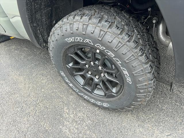 2026 Ram 1500 Rebel Crew Cab 4x4 5'7" Box