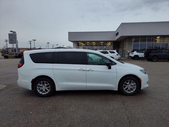 2026 Chrysler Voyager VOYAGER LX