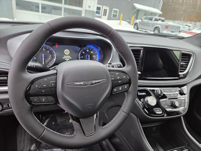 2026 Chrysler Pacifica Limited AWD
