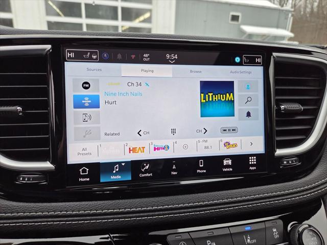 2026 Chrysler Pacifica Limited AWD