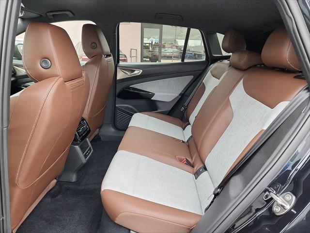 2025 Volkswagen ID.4 Pro